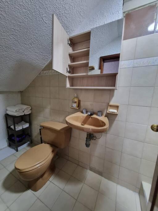 Apartamento Edificio Los Delfines 보고타 외부 사진