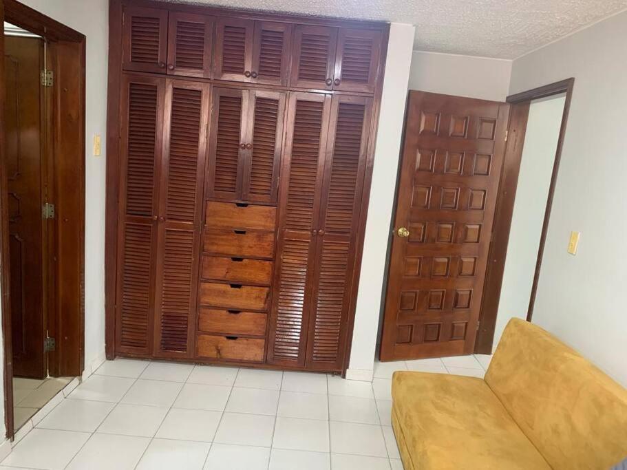 Apartamento Edificio Los Delfines 보고타 외부 사진
