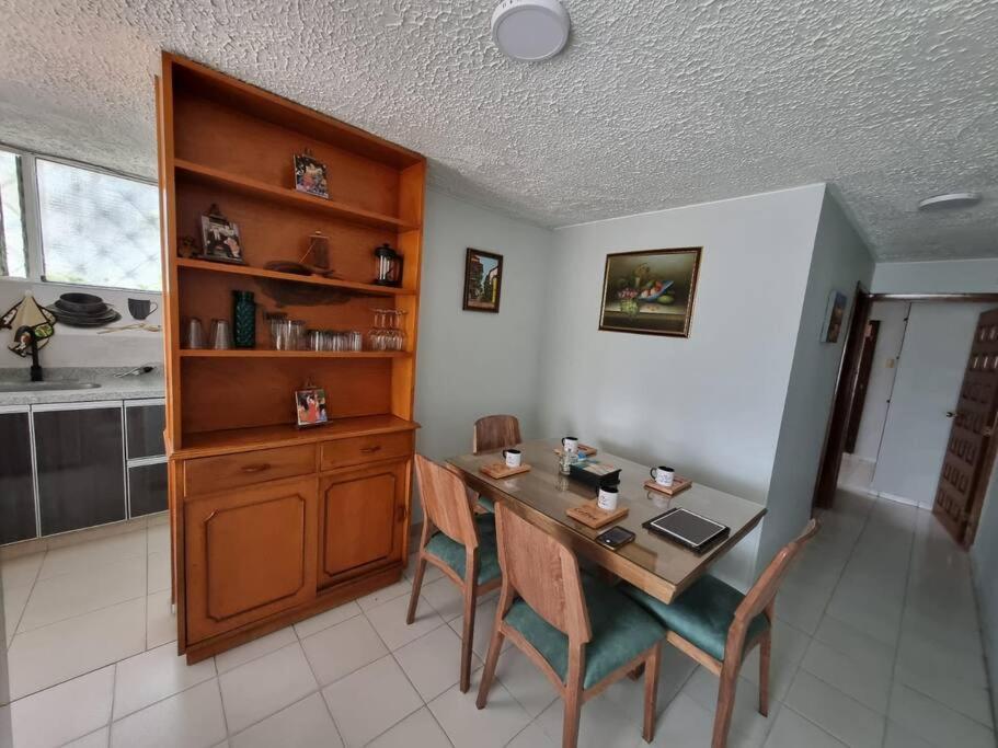 Apartamento Edificio Los Delfines 보고타 외부 사진