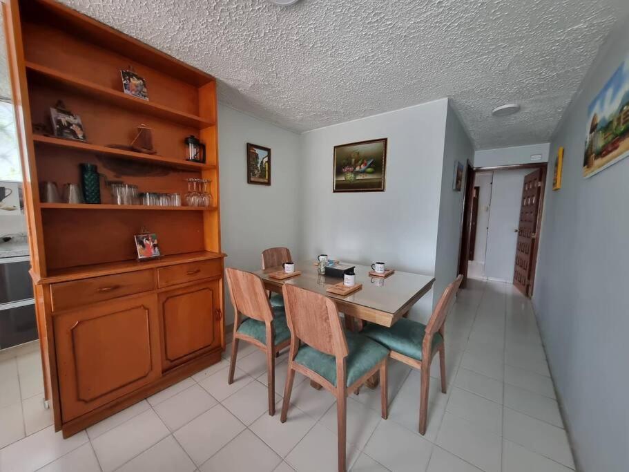 Apartamento Edificio Los Delfines 보고타 외부 사진